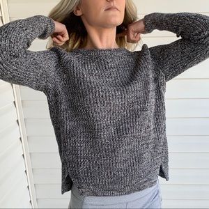 Women’s GAP M Crewneck Sweater